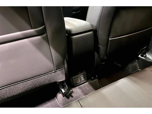 Used 2025 Chevrolet TrailBlazer ACTIV w/ Convenience Package FWD image 12