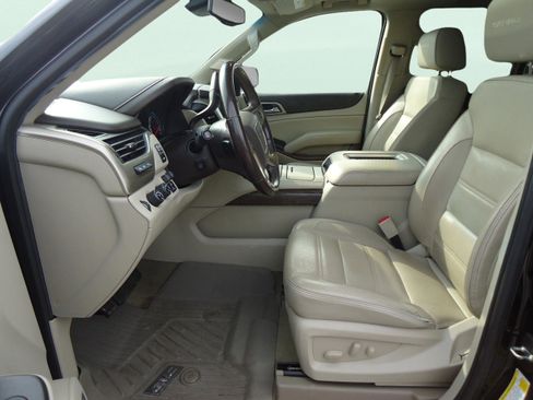 Used 2018 GMC Yukon XL Denali w/ Denali Ultimate Package image 27