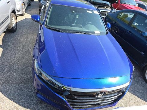 Used 2018 Honda Accord Sport image 2