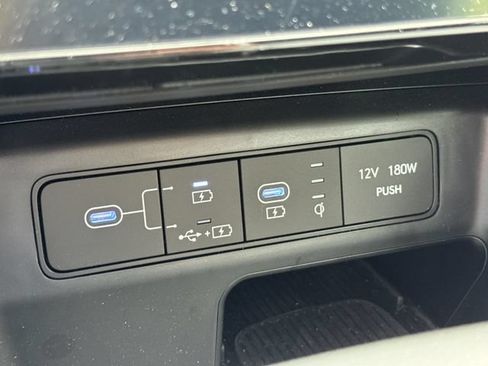 Used 2025 Hyundai Santa Cruz SEL AWD/4WD image 25