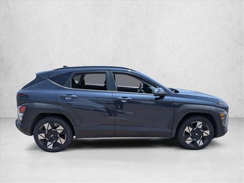 Used 2024 Hyundai Kona SEL FWD image 4