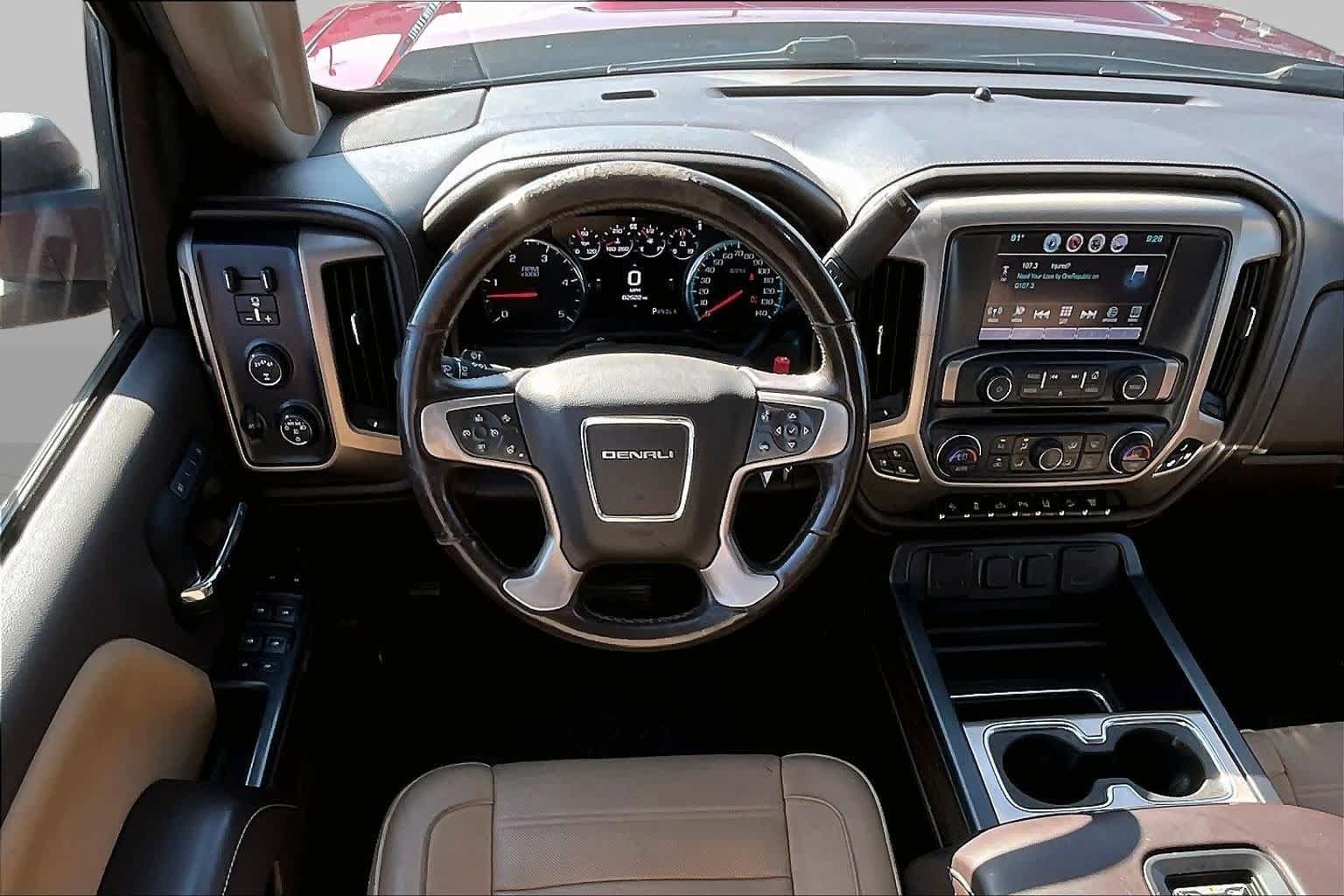 Used 2018 GMC Sierra 2500 Denali w/ Duramax Plus Package AWD/4WD image 5