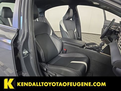 Used 2025 Toyota Camry SE FWD image 27