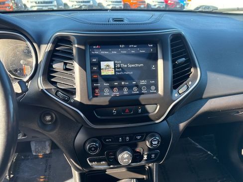 Certified 2021 Jeep Cherokee Latitude Lux 80th Anniv w/ Quick Order Package 26U 80TH image 15