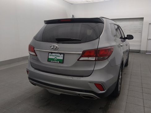Used 2018 Hyundai Santa Fe SE FWD image 9