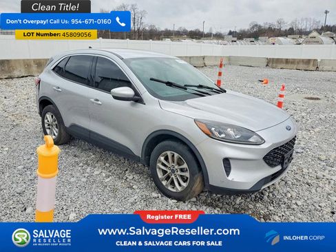 Used 2020 Ford Escape SE image 5