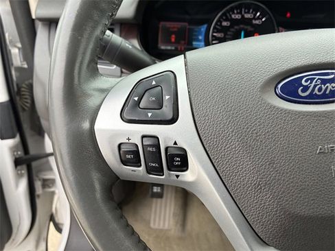 Used 2011 Ford Edge Limited image 23