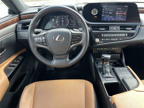Used 2022 Lexus ES 350 w/ Premium Package image 12