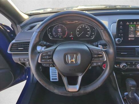Used 2018 Honda Accord Sport image 12