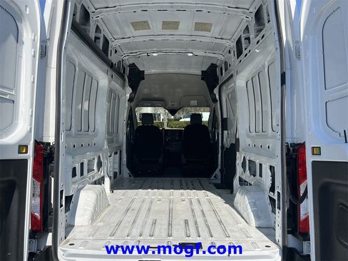 Used 2023 Ford Transit 250 148 High Roof image 19