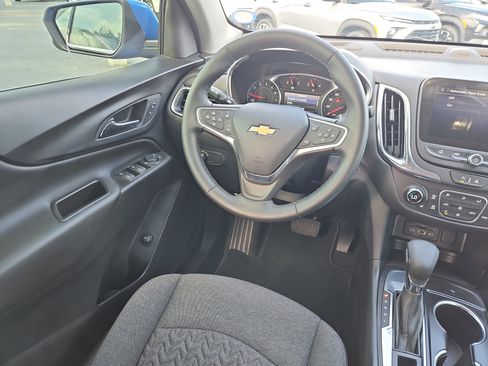 Used 2024 Chevrolet Equinox LT FWD image 10