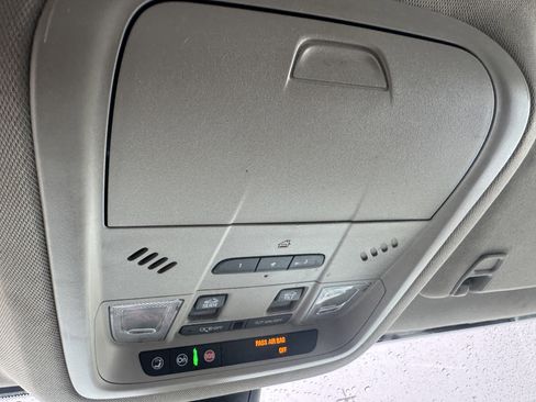 Used 2019 GMC Acadia Denali w/ Technology Package image 35