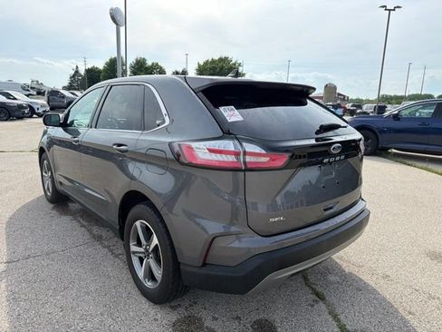 Used 2024 Ford Edge SEL w/ Convenience Package AWD/4WD image 3