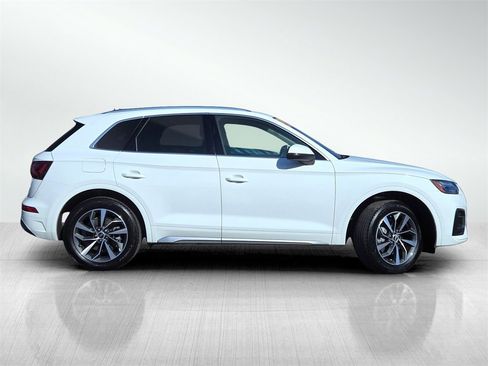 Used 2021 Audi Q5 2.0T Premium Plus w/ Premium Plus Package image 3