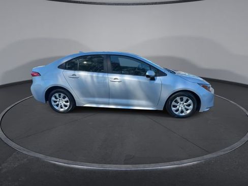 Used 2024 Toyota Corolla LE image 17