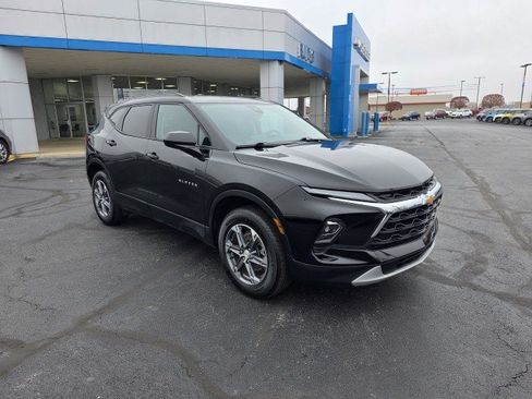 Used 2024 Chevrolet Blazer LT w/ Convenience Package FWD image 25
