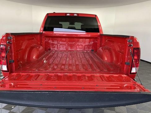 Used 2022 RAM 1500 Classic SLT AWD/4WD image 8