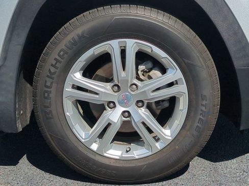 Used 2020 GMC Terrain SLE w/ Driver Convenience Package image 11