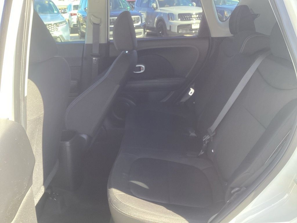 Used 2016 Kia Soul FWD image 14