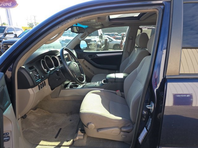 Used 2007 Toyota 4Runner SR5 AWD/4WD image 15