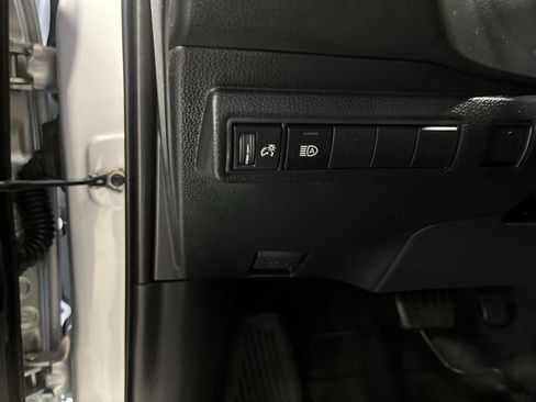 Used 2024 Toyota Corolla XSE FWD image 30