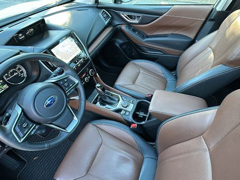 Used 2023 Subaru Forester Touring w/ Popular Package #2 image 23