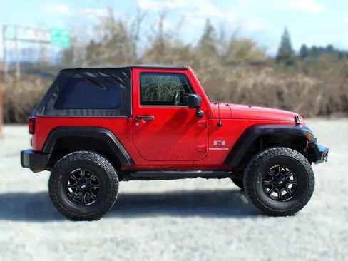 Used 2009 Jeep Wrangler X AWD/4WD image 8