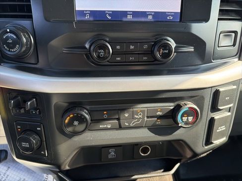 Used 2021 Ford F150 XLT w/ Trailer Tow Package image 9