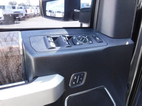 Used 2017 Ford F350 Lariat w/ Chrome Package image 16