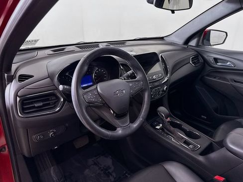 Used 2022 Chevrolet Equinox RS w/ RS Leather Package AWD/4WD image 11