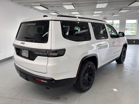 New 2026 Jeep Grand Wagoneer Limited AWD/4WD image 7