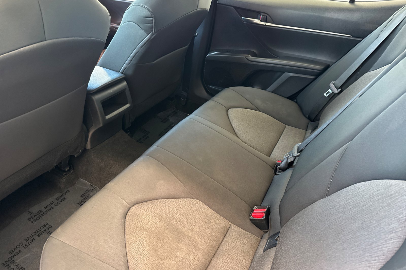 Used 2022 Toyota Camry LE w/ Carpet Mat Package (TMS) FWD image 16