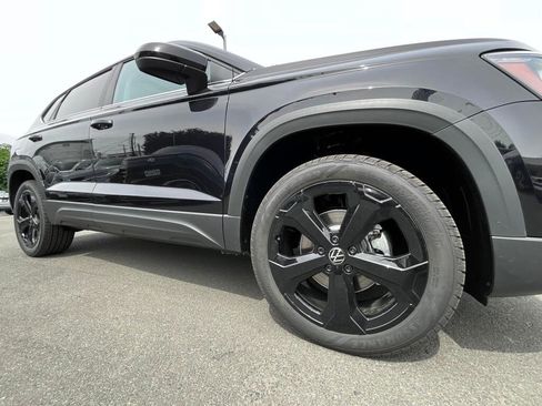 New 2026 Volkswagen Taos SEL AWD/4WD image 10