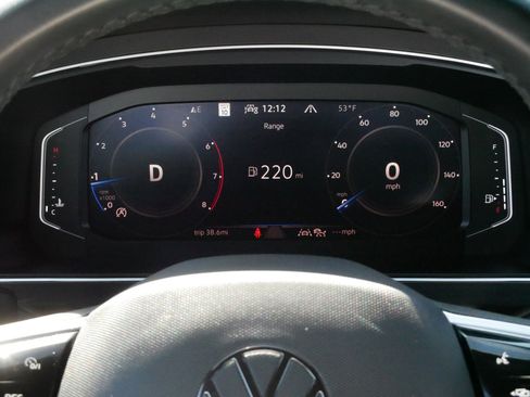 Used 2024 Volkswagen Tiguan SEL R-Line w/ MDO Package, Two-Row AWD/4WD image 20