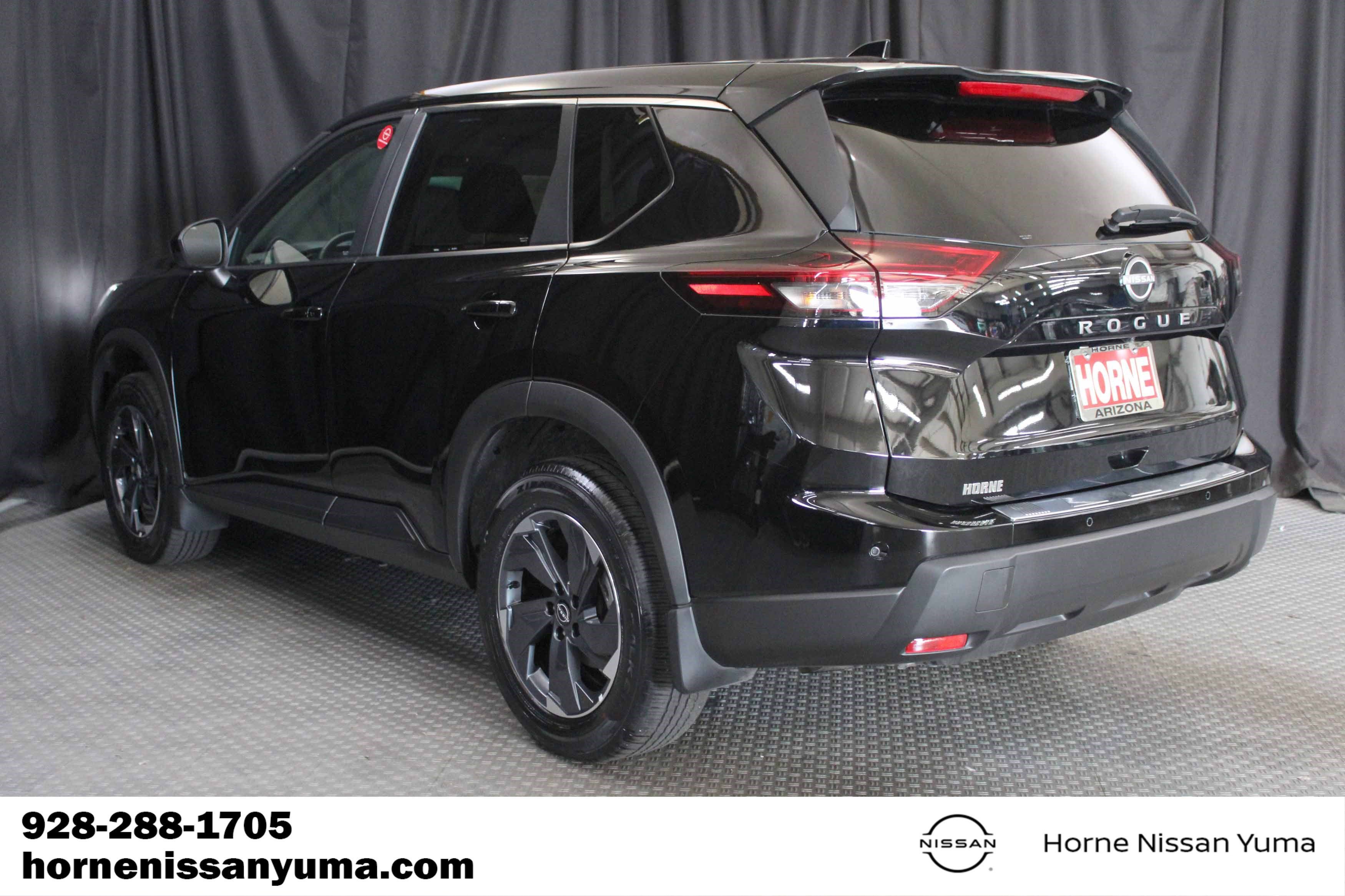 Certified 2025 Nissan Rogue SV FWD image 15