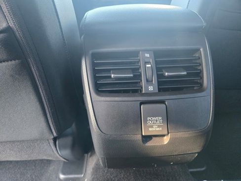 Certified 2018 Honda Clarity Plug-In Hybrid image 16