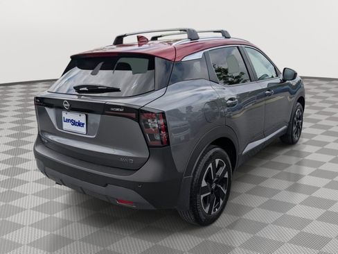 Used 2025 Nissan Kicks SV w/ SV Premium Package AWD/4WD image 5