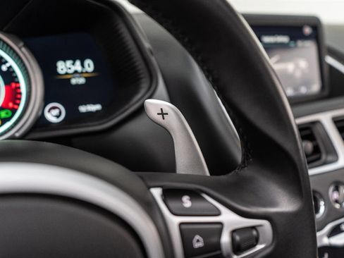 Used 2019 Aston Martin DB11 Volante image 91