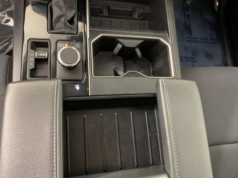 Used 2022 Toyota Tundra SR5 image 13