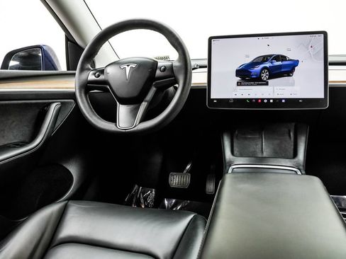 Used 2023 Tesla Model Y Performance AWD/4WD image 24