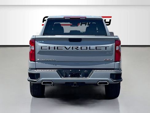 Used 2024 Chevrolet Silverado 1500 RST w/ Z71 Off-Road Package AWD/4WD image 6
