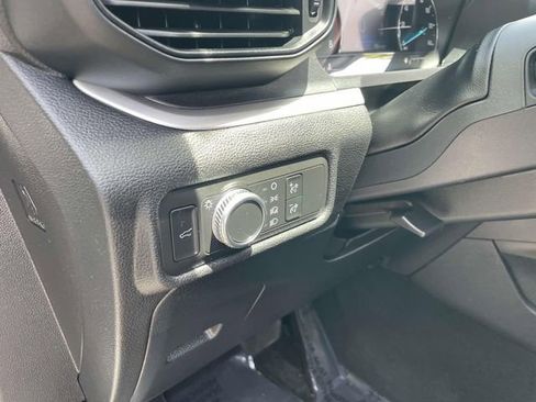 Used 2021 Ford Explorer XLT image 16