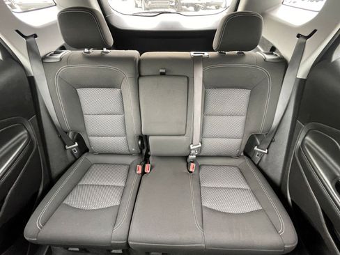 Used 2024 GMC Terrain SLE image 38