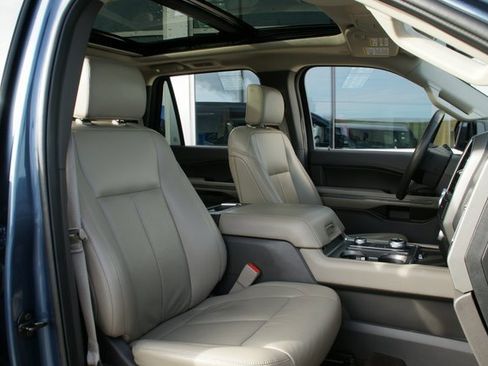 Used 2020 Ford Expedition XLT w/ Equipment Group 202A image 32