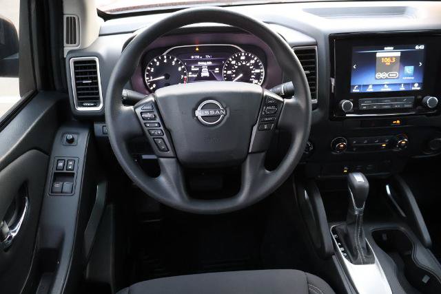 Certified 2022 Nissan Frontier SV w/ Technology Package AWD/4WD image 15