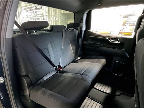 Used 2025 Chevrolet Silverado 1500 LT RWD image 15