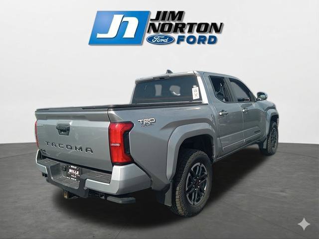 Used 2025 Toyota Tacoma TRD Sport AWD/4WD image 10