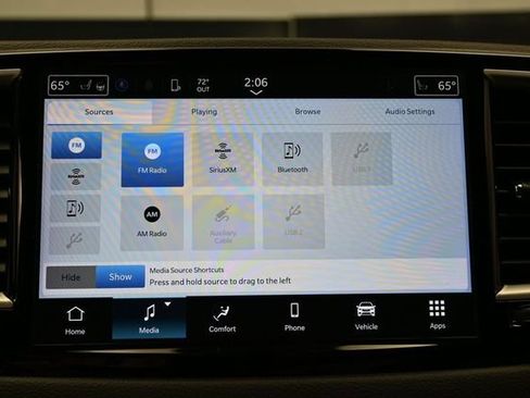 Certified 2024 Chrysler Pacifica Touring-L FWD image 36