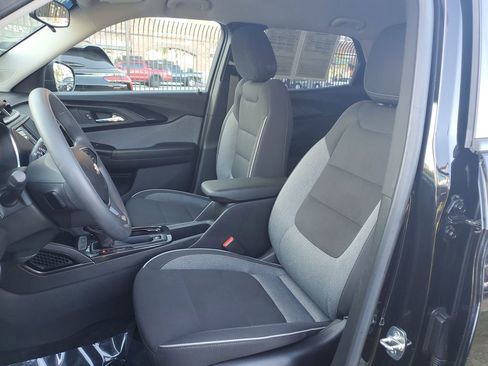Used 2023 Chevrolet TrailBlazer LT image 16