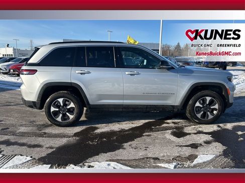 Used 2024 Jeep Grand Cherokee Limited 4xe image 4